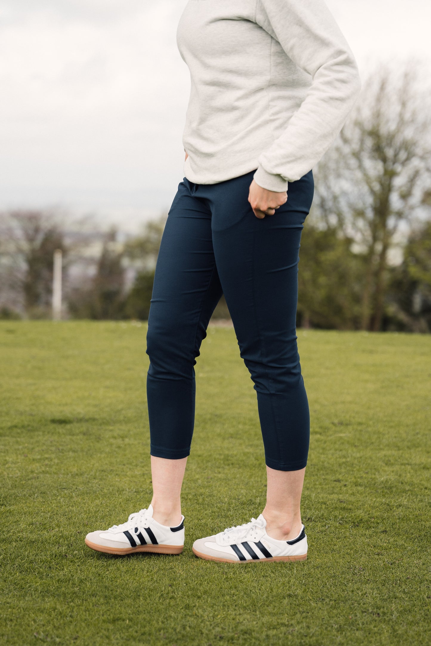 Women's Cut Off Trouser